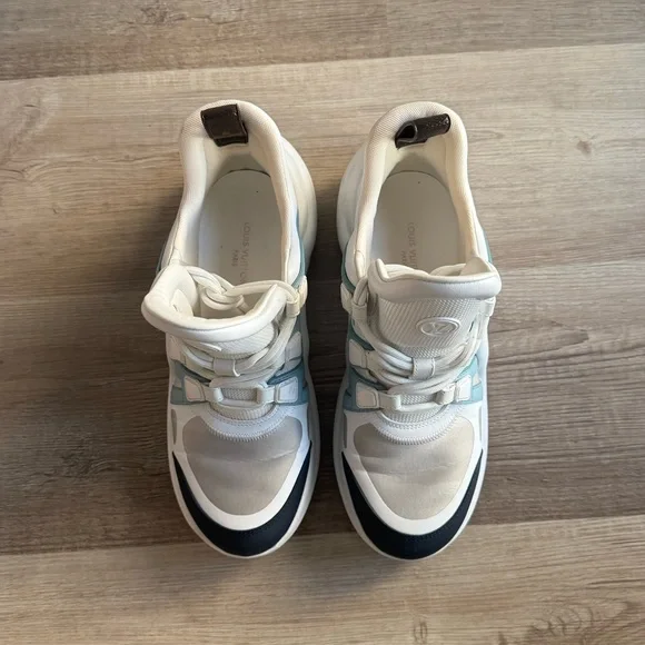 Louis Vuitton LV Archlight Sneakers - Picture 7 of 9